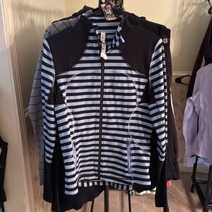 148 Lululemon Jacket